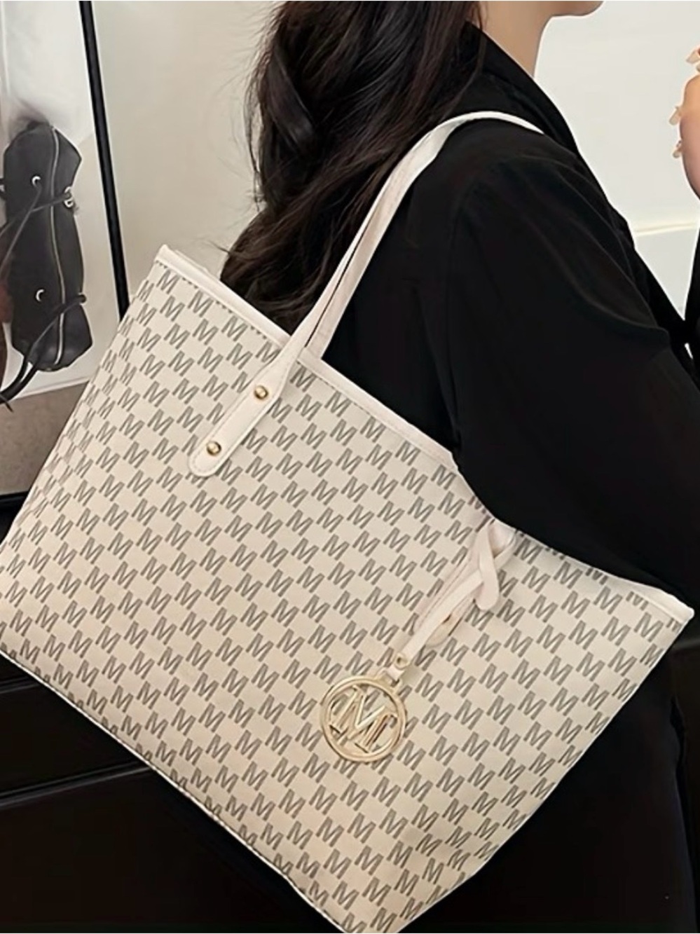 NWT Fashionable Women's Shoulder Bag
with Gold Charm